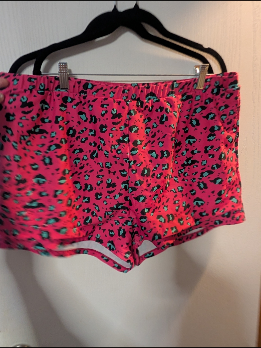 Bright Pink Leopard Print Swim Shorts (B128)